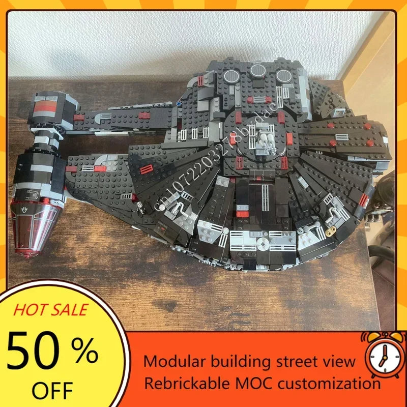Vaisseau spatial Dark Outrider en briques – 1 400 pièces
